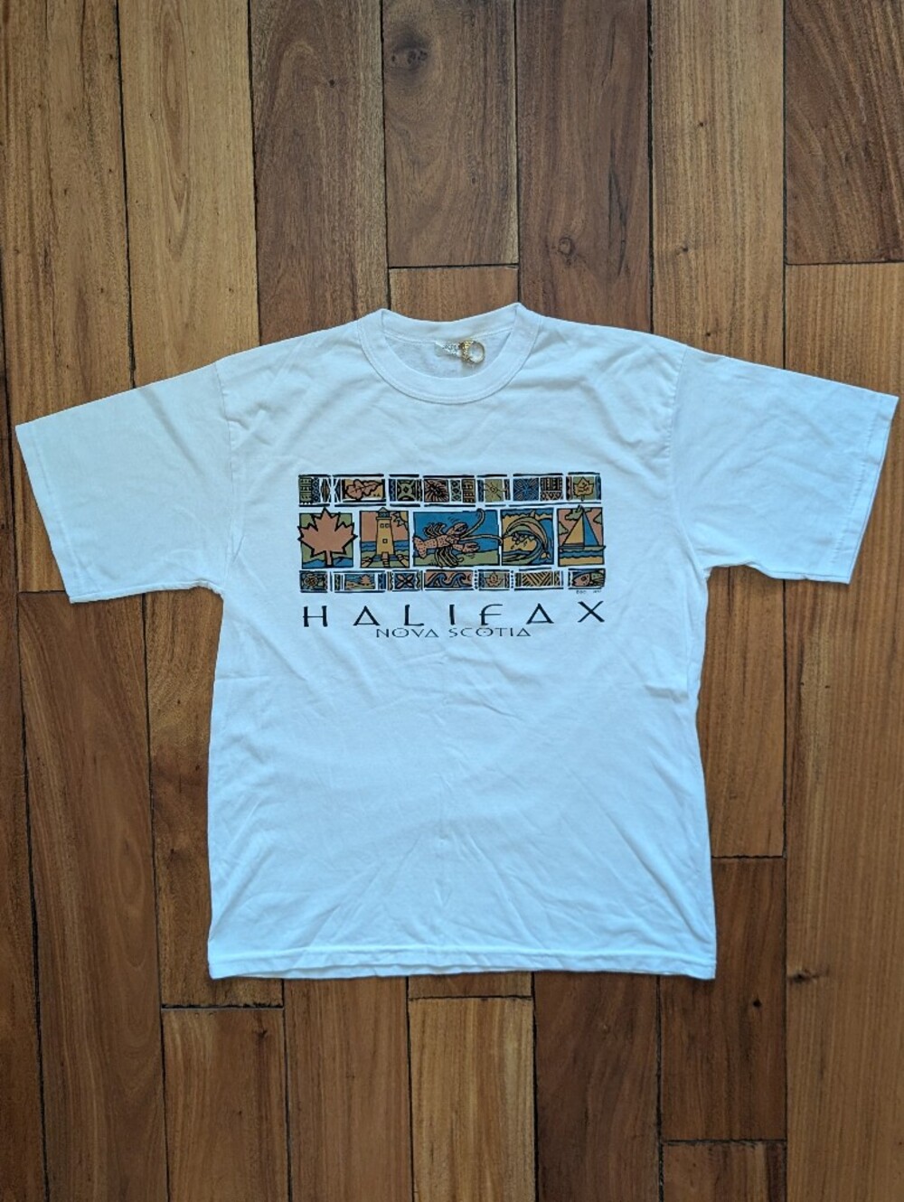 Halifax Nova Scotia Retro T-shirt (L)